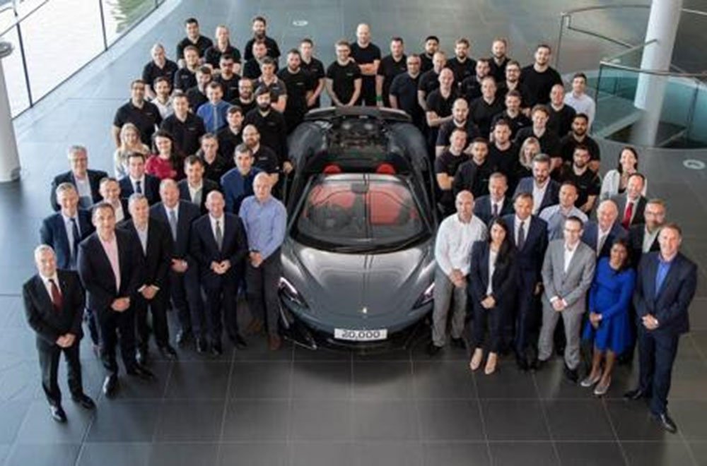 McLaren Automotive segna la produzione della sua 20.000a vettura 8