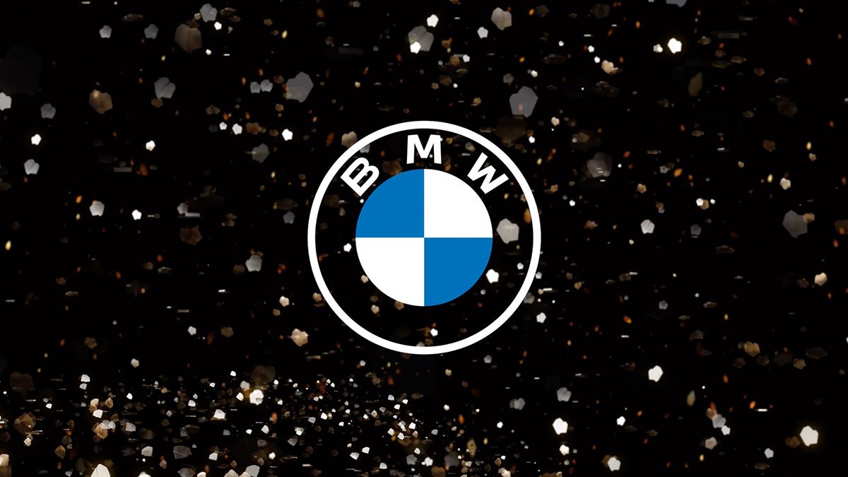 La vettura BMW spiega la propria tecnologia di bordo 4