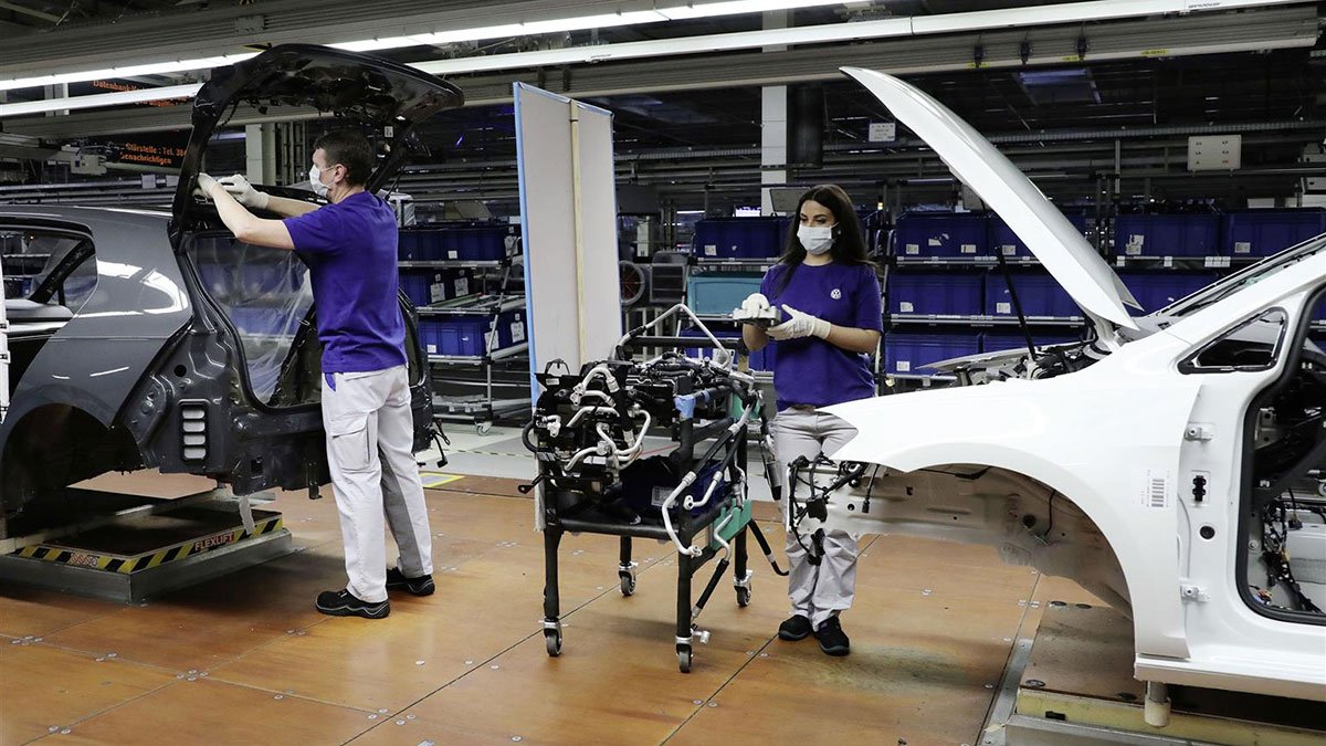 La Volkswagen avvia la ripresa graduale della produzione 6