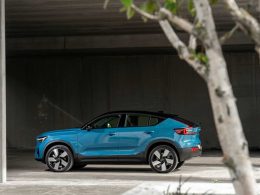 Volvo Cars, vendite gennaio 2021: cresce l'elettrico 7