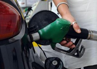 Benzina e diesel, nuovi aumenti di prezzo oggi 4