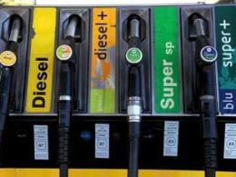 Carburanti, prezzi stabili oggi per benzina e diesel. Balzo in avanti per il metano 10