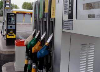 Carburanti in Italia, prezzi di benzina e diesel oggi 10