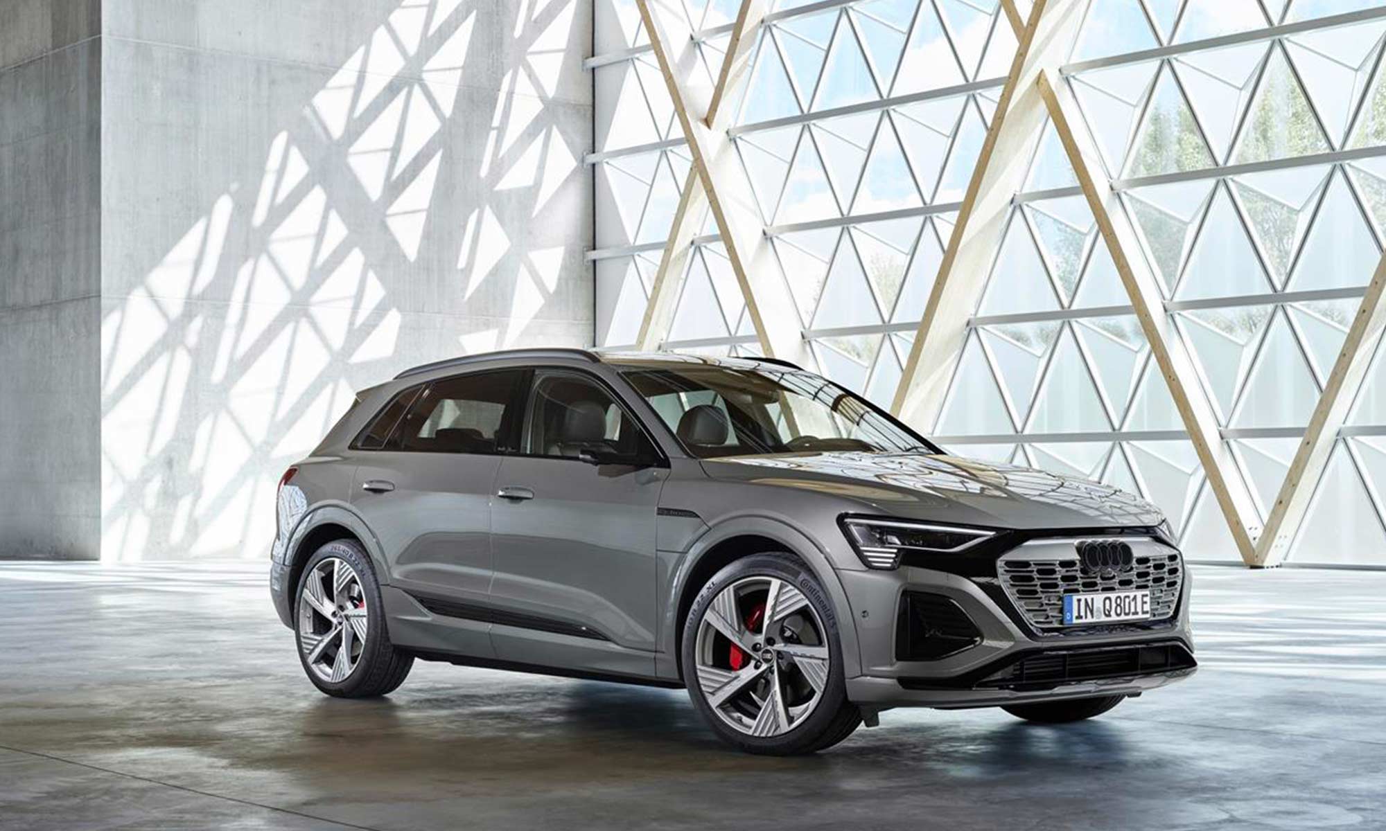 Nuova Audi Q8 e-tron: più sportiva, più efficiente, con più autonomia